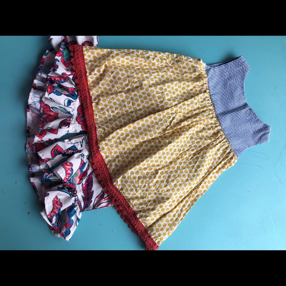 Persnickety outfit!